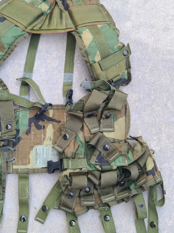 USGI 40mm vest m81 woodland
