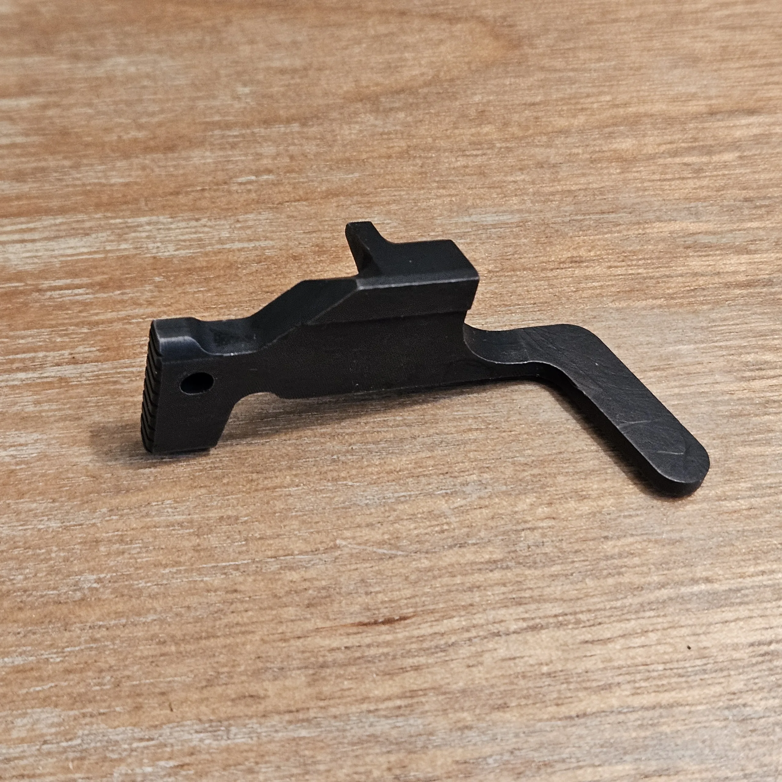 pathfinder-militaria-cryostructure-Hockey Stick – Right Side only Ambi-Fit Bolt Release For The MCR & shrike Belt Fed Upper